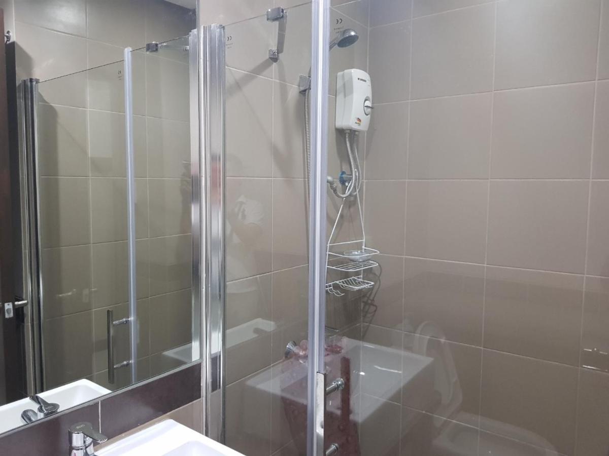 Admiral Baysuites Manila Bagian luar foto