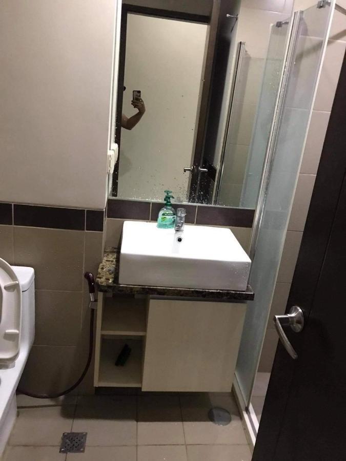 Admiral Baysuites Manila Bagian luar foto